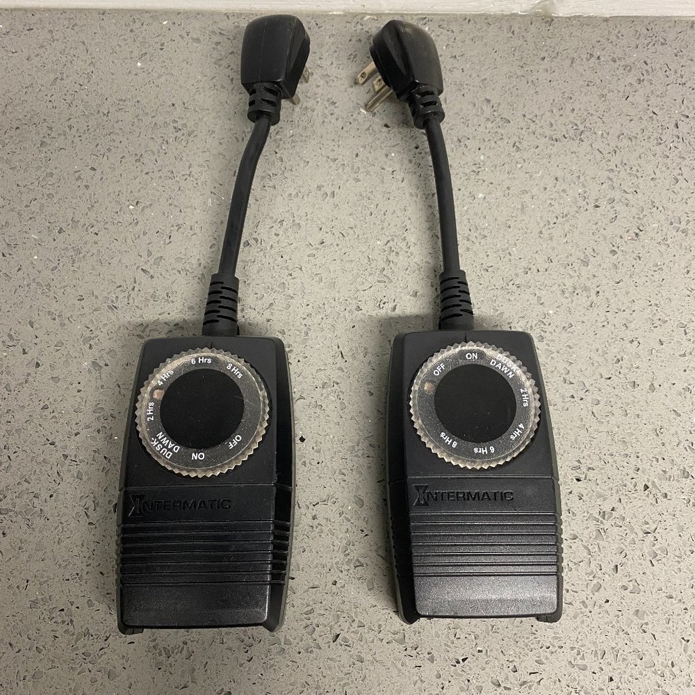 Intermatic outdoor timer light timer Set of 2